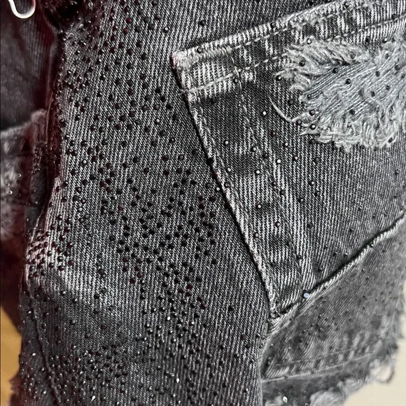NWT $128 ANTHROPOLOGIE PILCRO The Devon Rhinestone Distressed Denim Shorts 26 - Picture 10 of 14